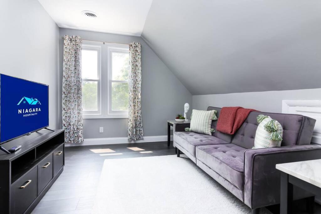 Cozy Micro Apartment, Minutes From Falls Niagarawatervallen Buitenkant foto