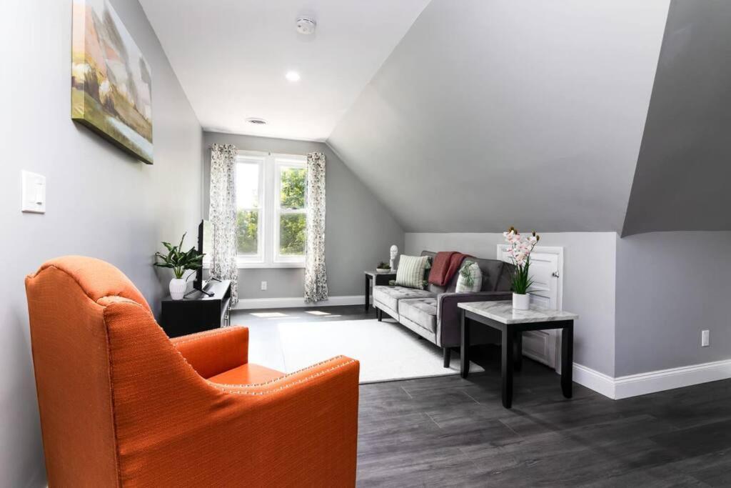 Cozy Micro Apartment, Minutes From Falls Niagarawatervallen Buitenkant foto